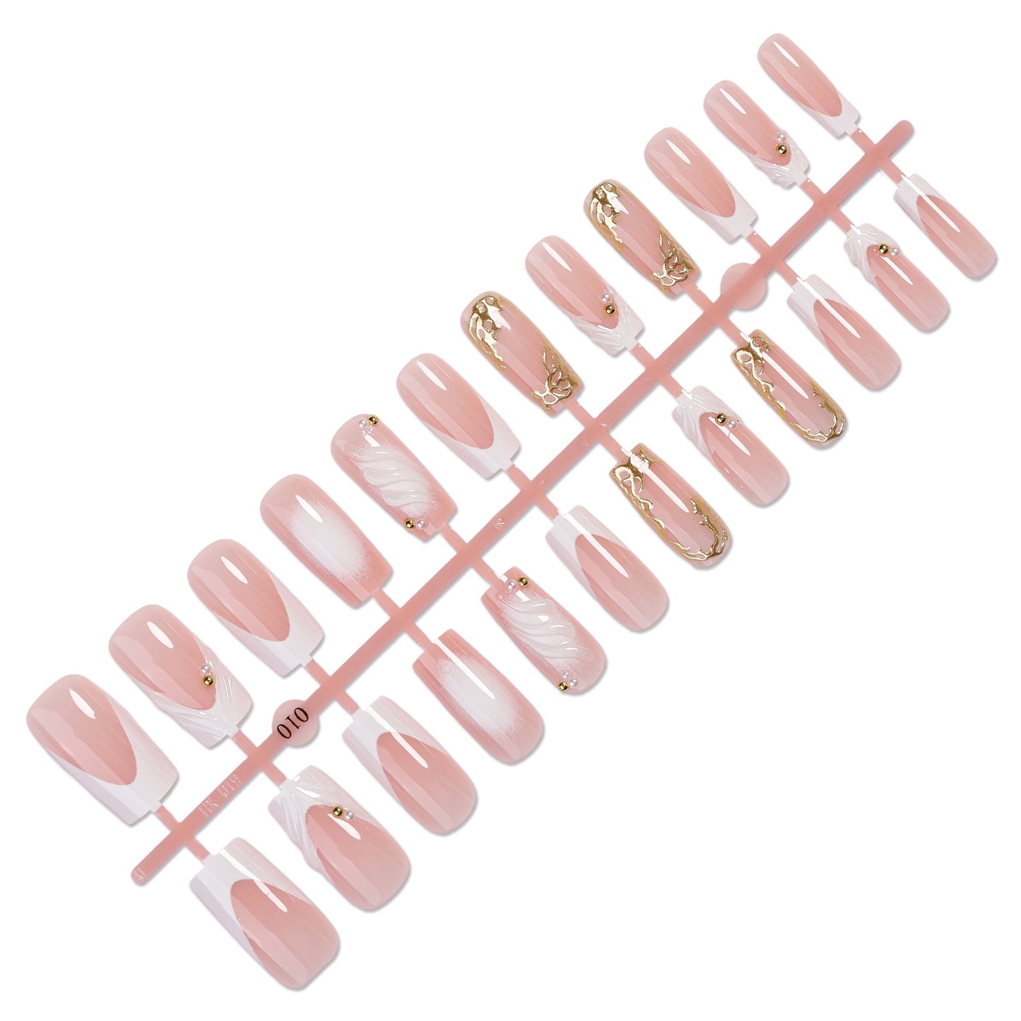 Dekoratives Press-On Nagelkunst-Set mit eleganten goldenen Akzenten Brehn