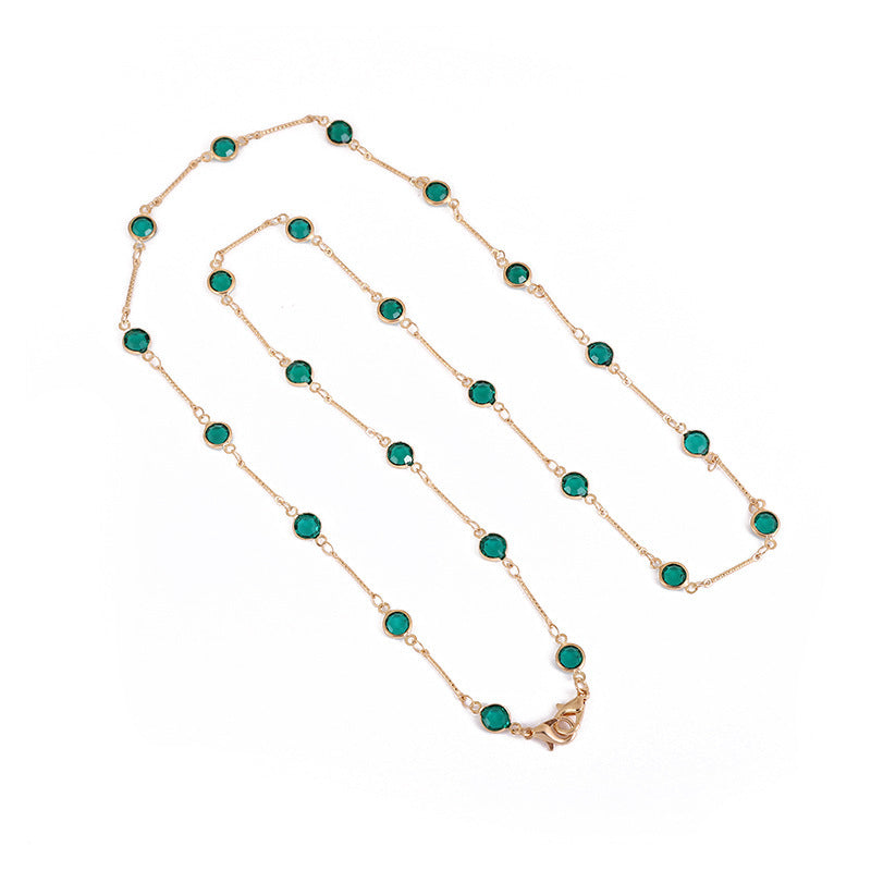 Elegante Schmuckhalterkette mit Onyx-Perlen Brehn