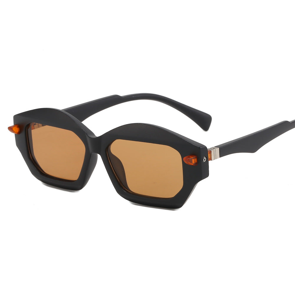 Damen Modernistische Sonnenbrille mit auffälligem Rahmen Brehn