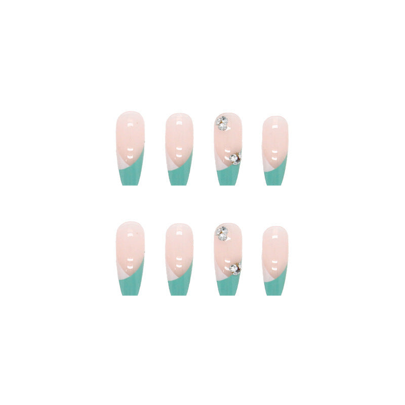 Künstliche Nagelspitzen mit Glitzerakzenten und elegantem Design Brehn