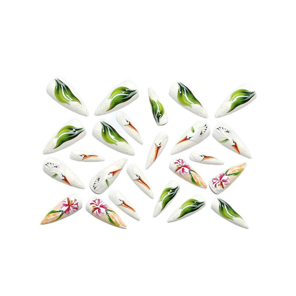 Kunstnägel mit Floral- und Vogelmotiv Brehn
