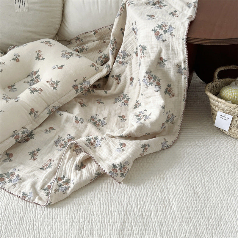 Unisex Baumwoll-Musselin-Decke mit floralem Design und Rüschendetails Brehn