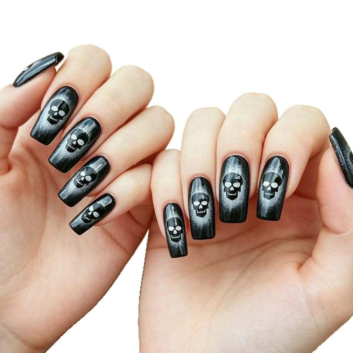 Kunstnägel mit Kreativem Totenkopfdesign Brehn