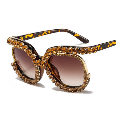 Damen Glamouröse Cat-Eye-Sonnenbrille mit funkelndem Kristallbesatz Brehn