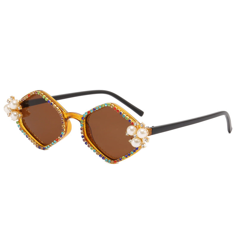 Damen extravagante Sonnenbrille mit glamourösen Perlendetails Brehn