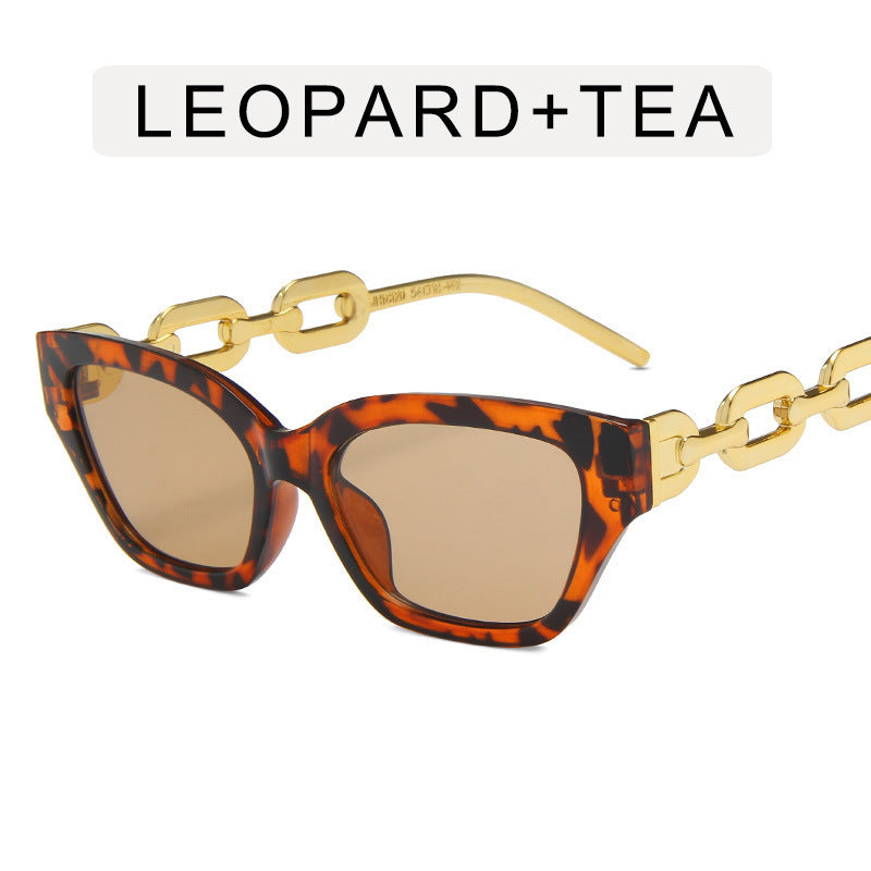 Chic Cat-Eye Sonnenbrille mit Statement-Kette Brehn