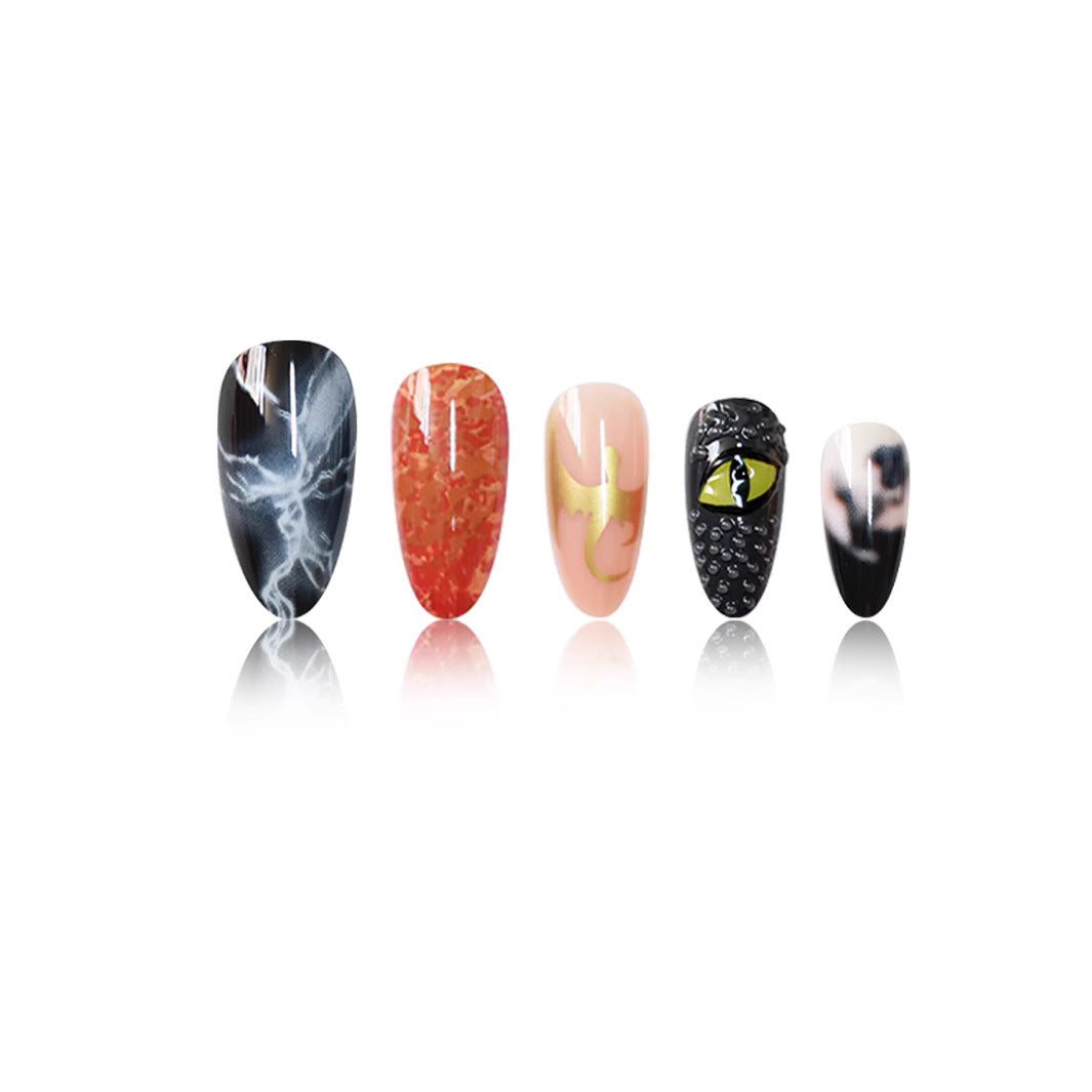 Künstlerisch thematisierte Press-On Nagelkunst Brehn