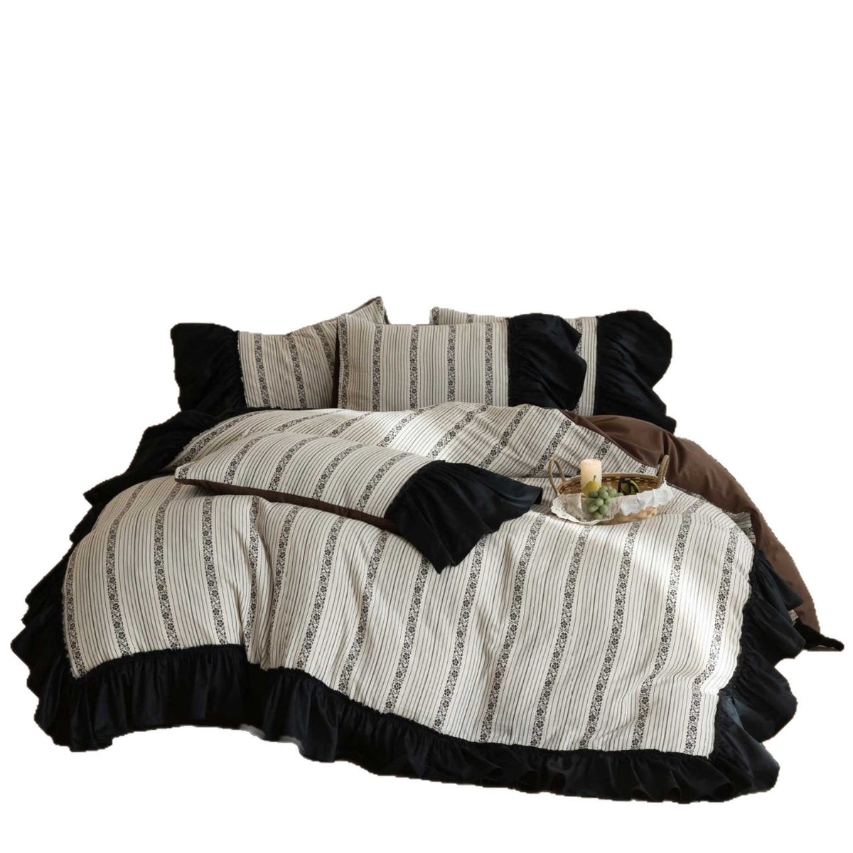 Rüschiges Bettbezug-Set mit gestreifter Jacquard-Borte und Wendekissen