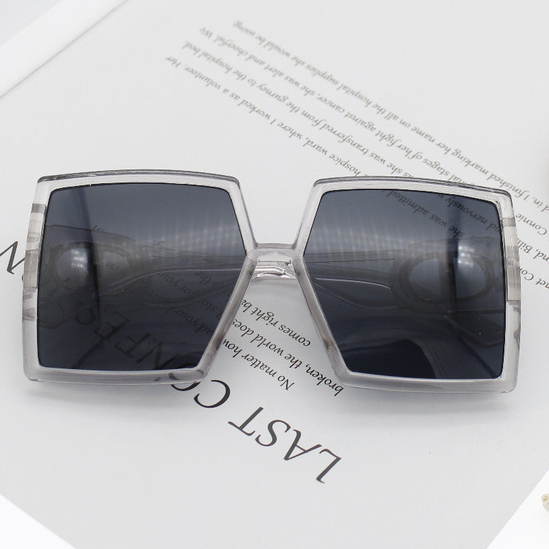 Damen quadratische Sonnenbrille mit luxuriösem Rahmen Brehn