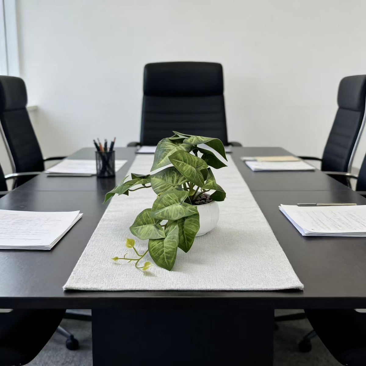 Lebensechte Topfpflanze