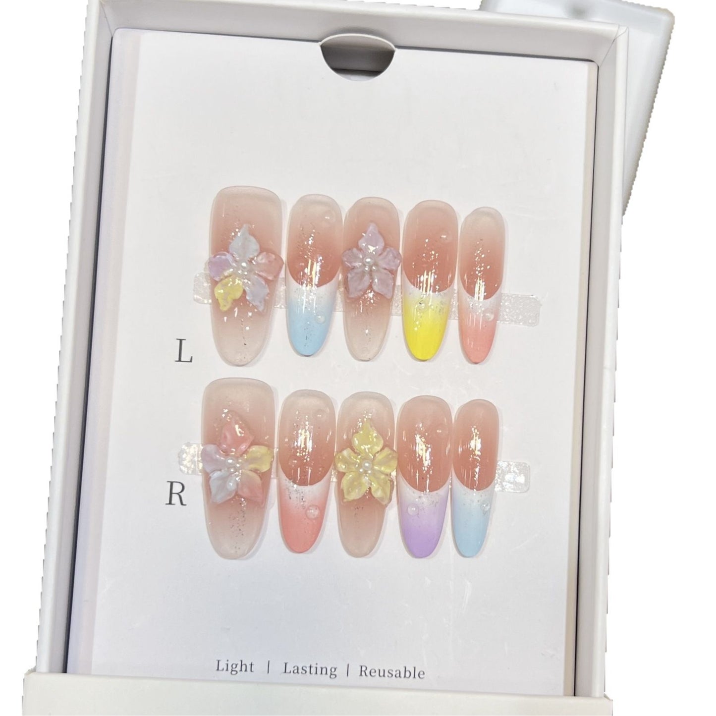Blumeninspiriertes künstlerisches Press-On-Nagelset Brehn