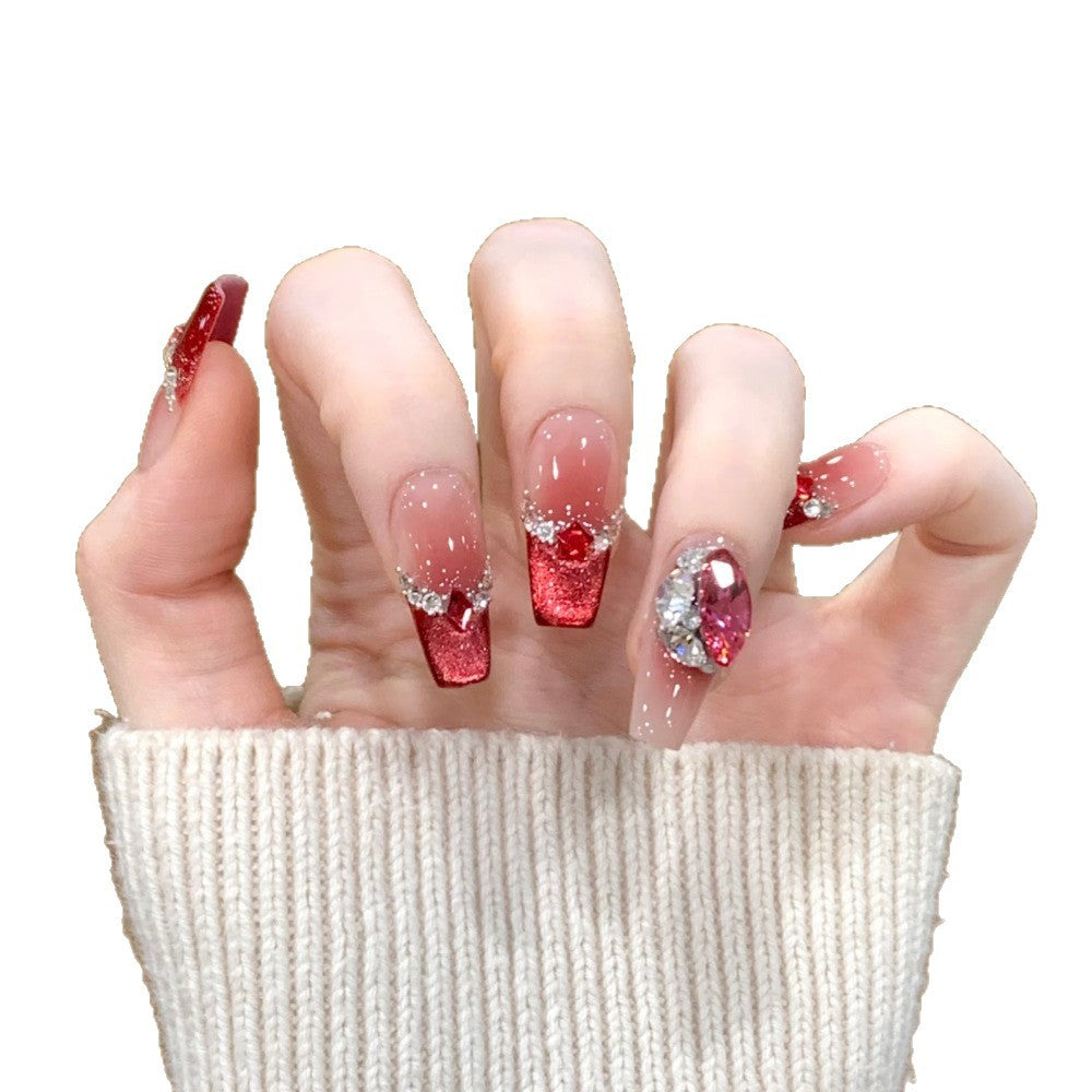 Glamouröse Kunstnägel mit Funkelnden Strass-Applikationen Brehn