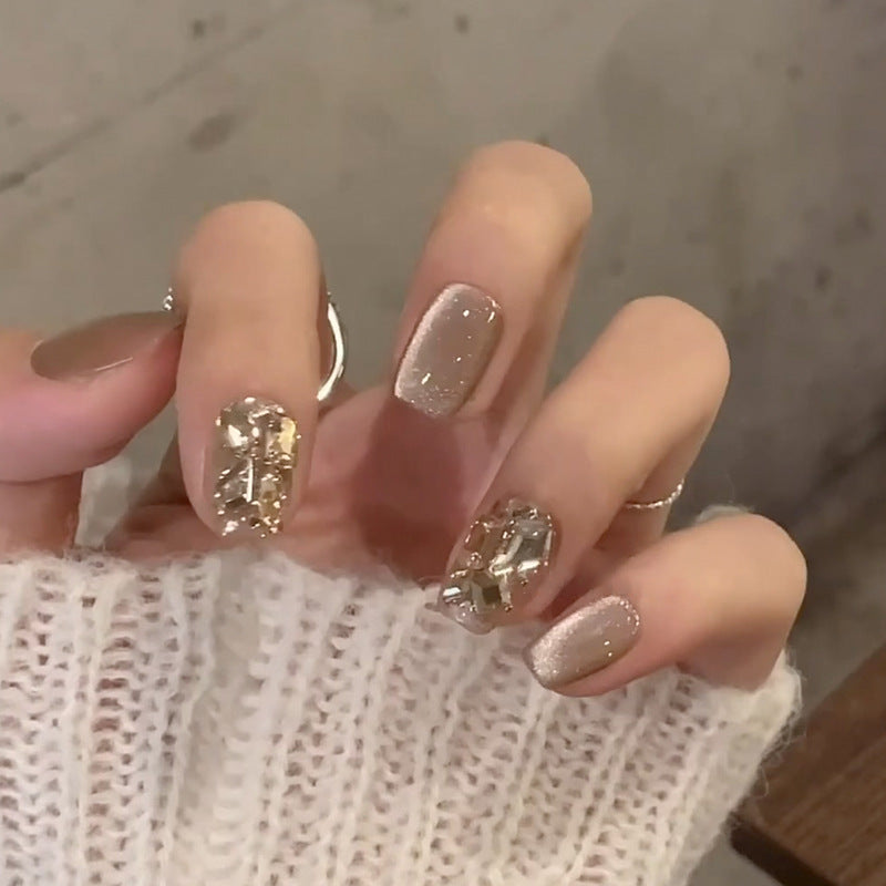 Elegante Nagelkunst Brehn