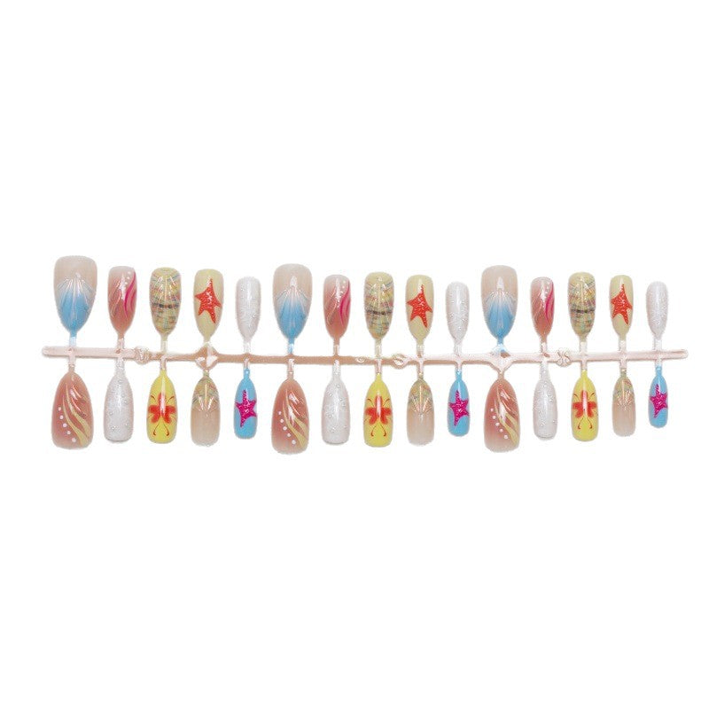 Kunstvolle Nagelspitzen Design Brehn