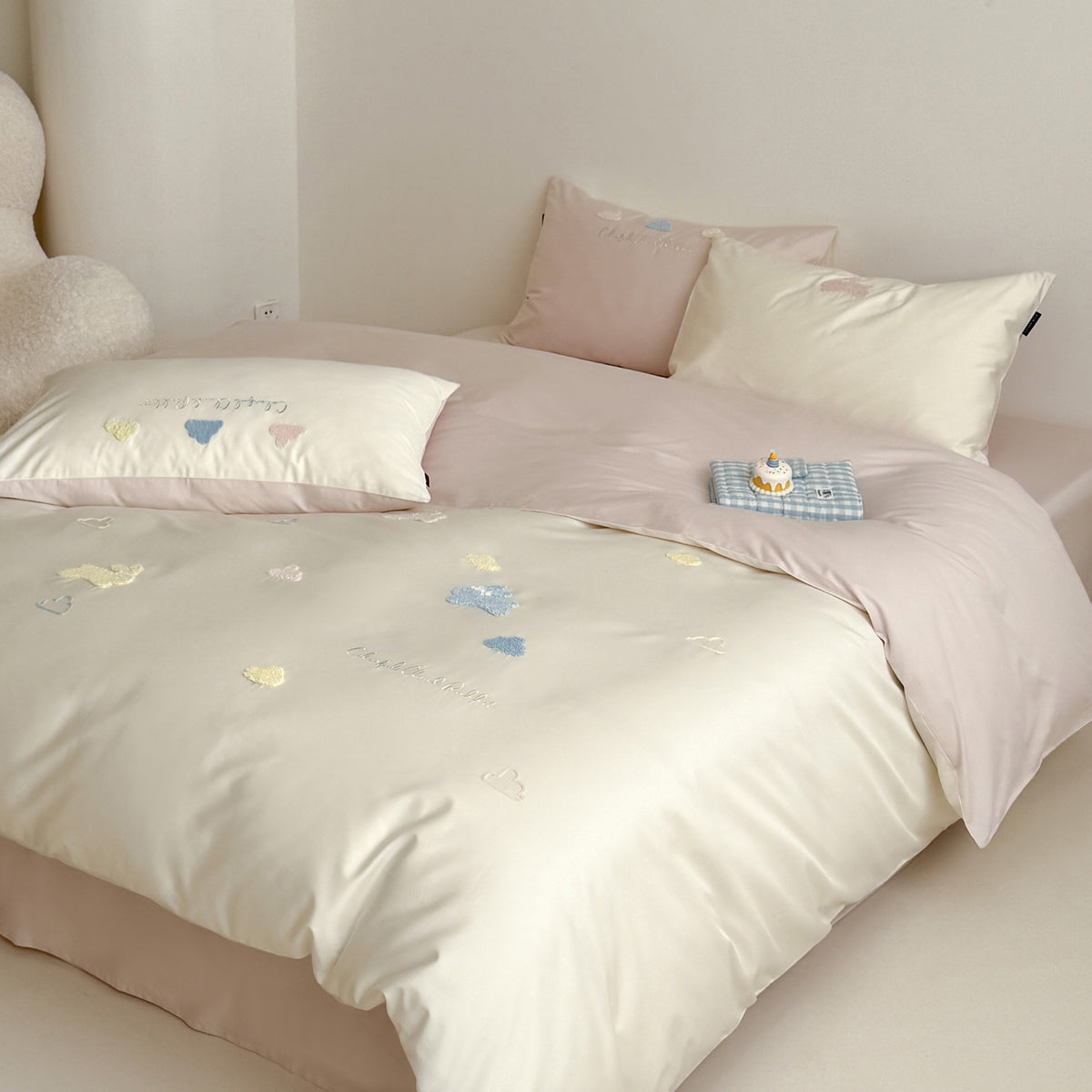 Bestickte Cloud Baumwollsatin Bettbezug Set