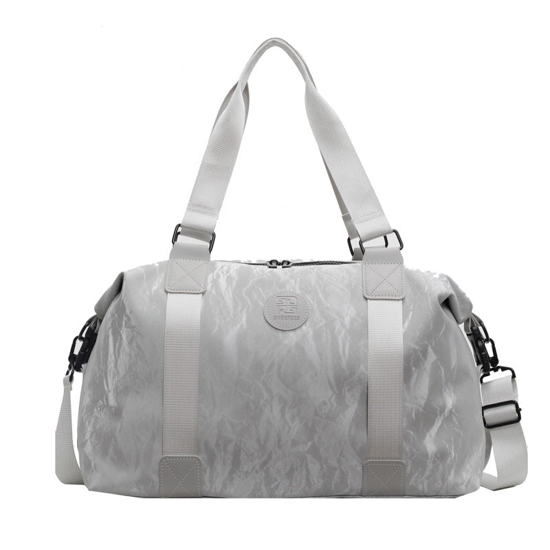 Sportliche Reisetasche Im Modernen Design Brehn