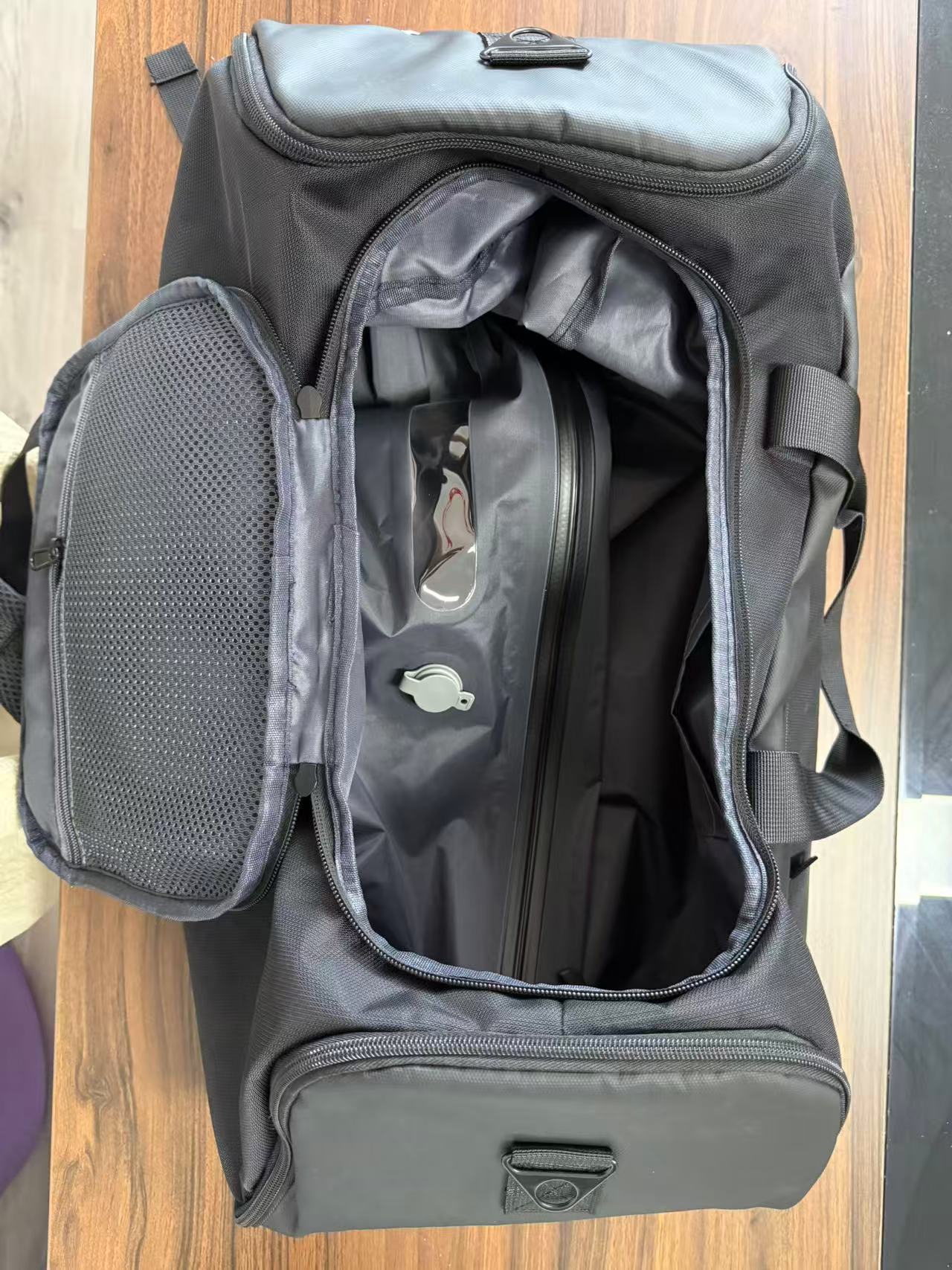Geräumige Mehrfachfächer Reisetasche Brehn