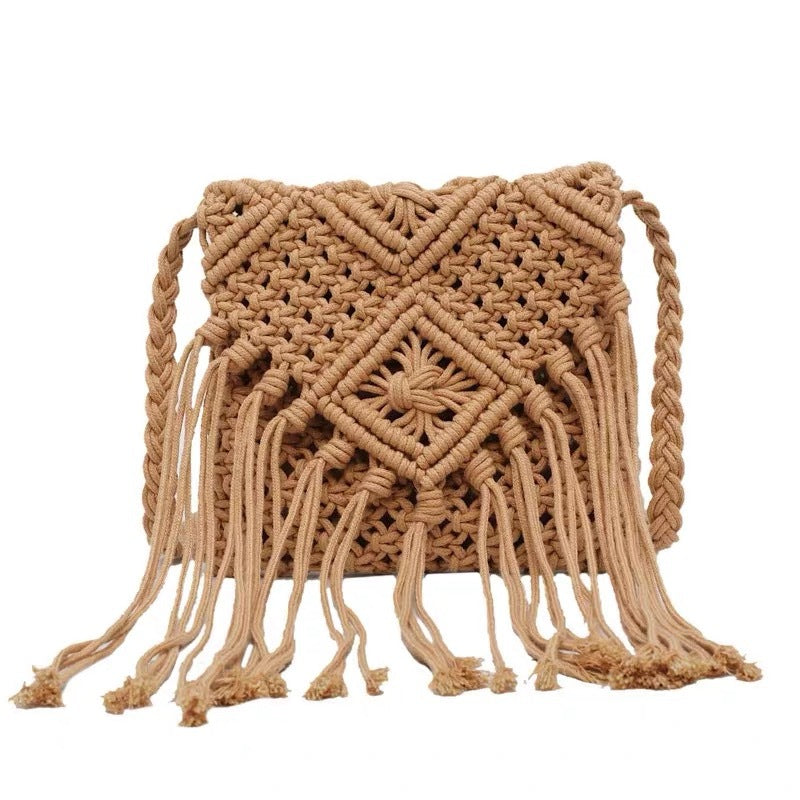 Makramee Schultertasche mit Fransigen Akzenten Brehn