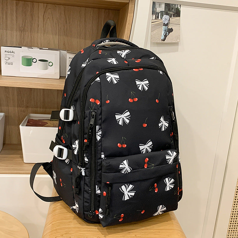 Verspielt gemusterter Rucksack