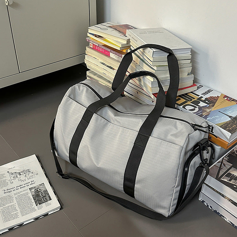 Sportliche Reisetasche mit Verstärktem Tragesystem und Sicherem Innenraum Brehn