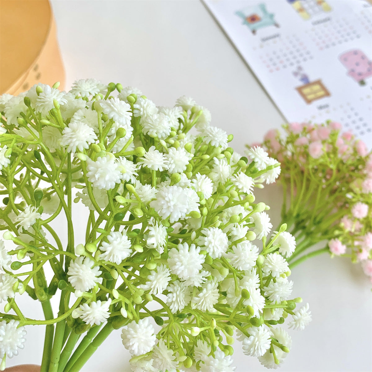 Dekorative Blumenanordnung