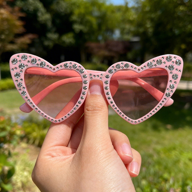 Rhinestone-besetzte Herzförmige Sonnenbrille Brehn