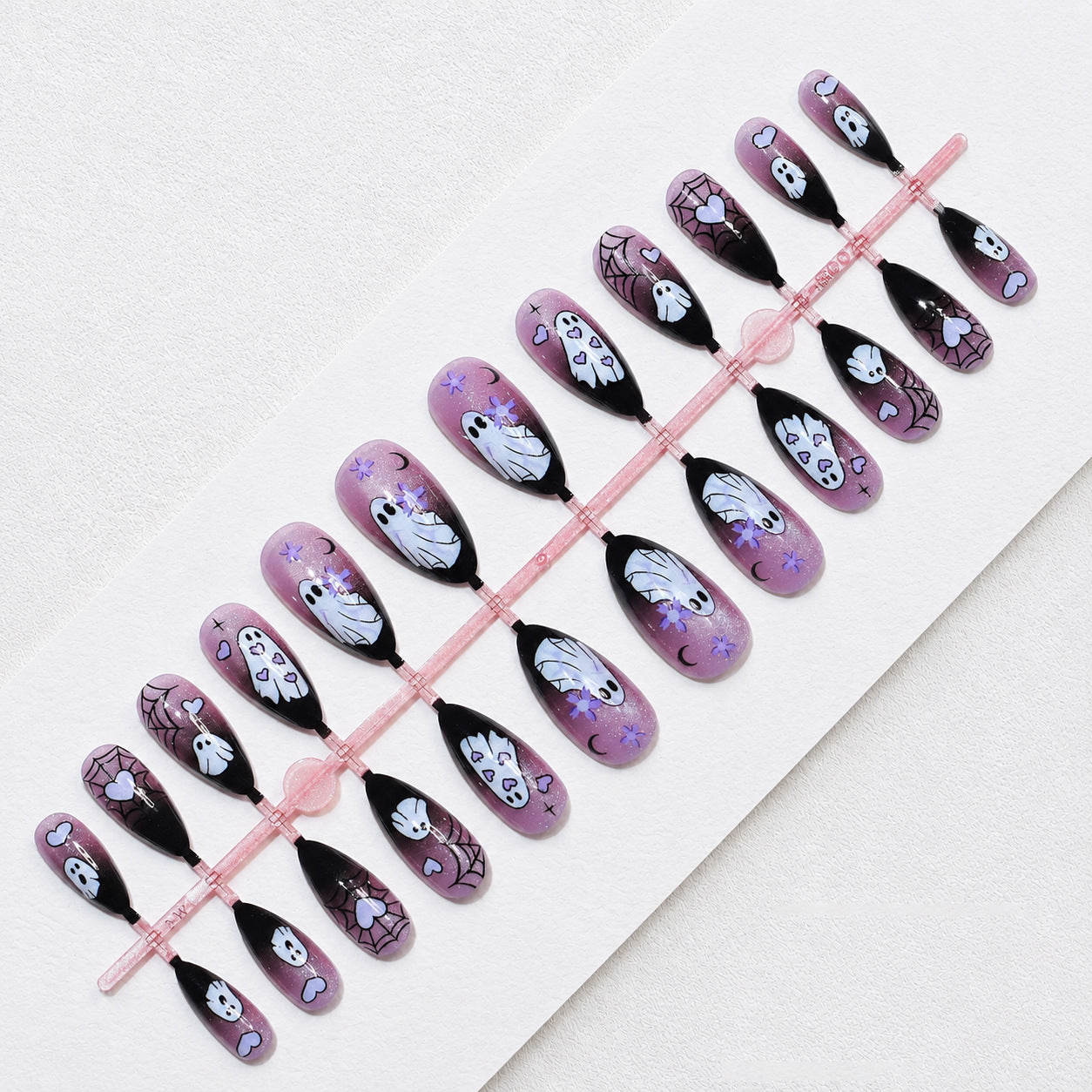 Kreative Nagelkunst Brehn