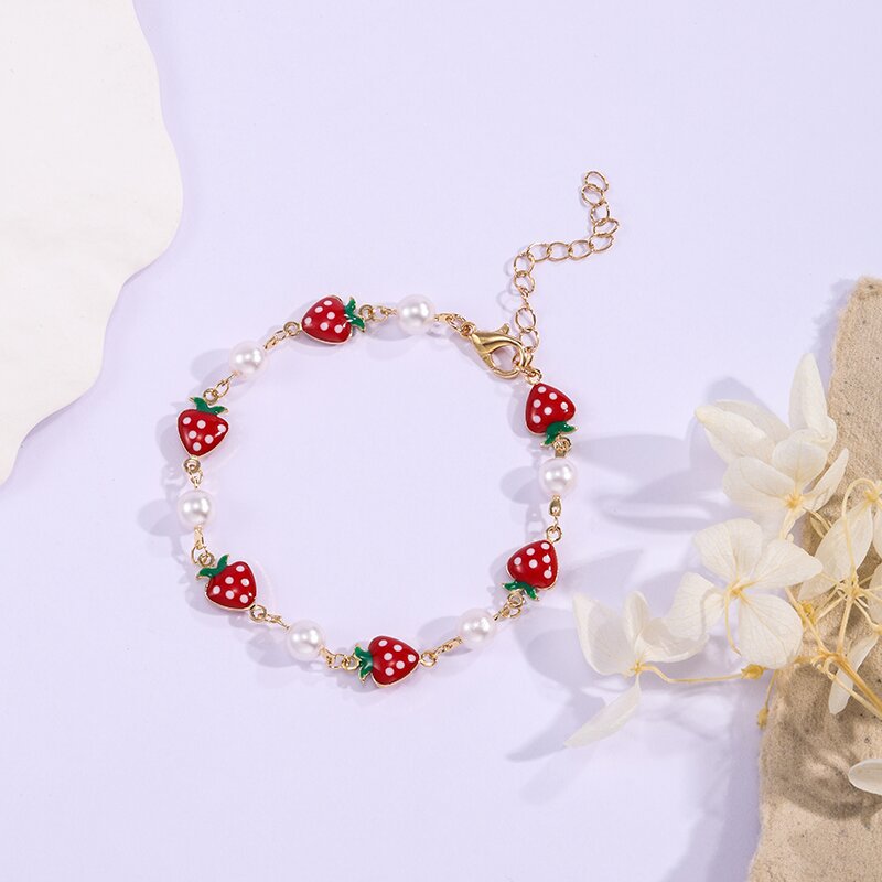 Erdbeer Charm Halskette Brehn