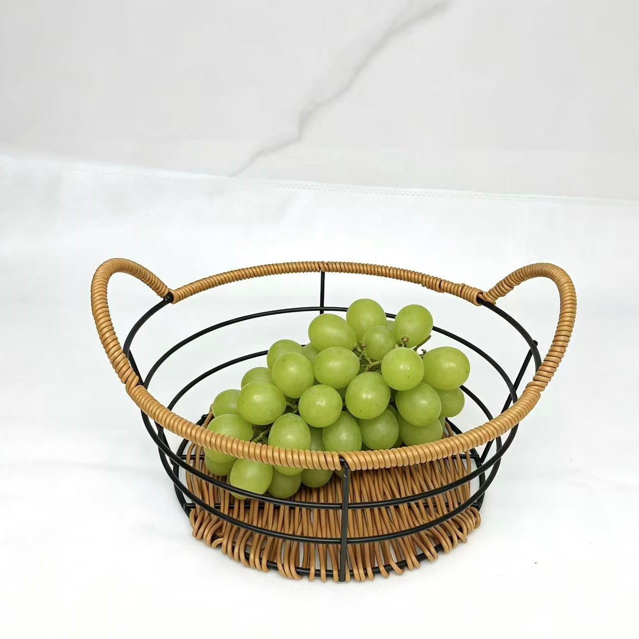 Dekorativer Obstkorb Brehn