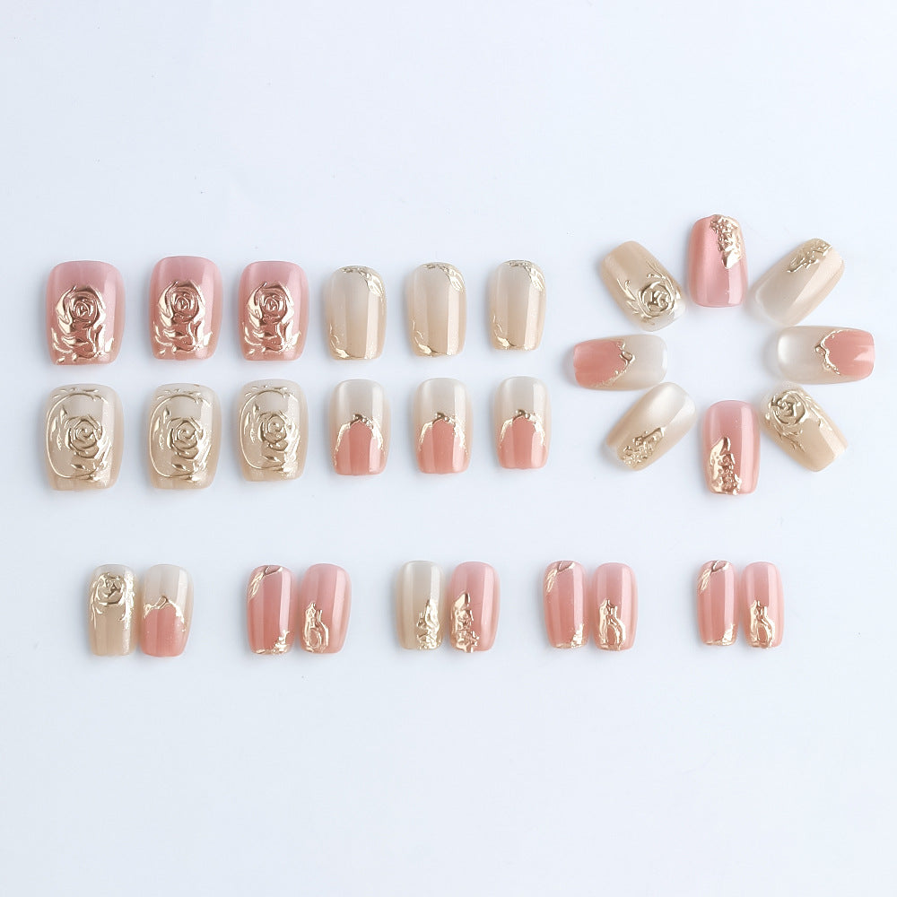 Elegantes Floral Press-On Nagelkunst Set Brehn