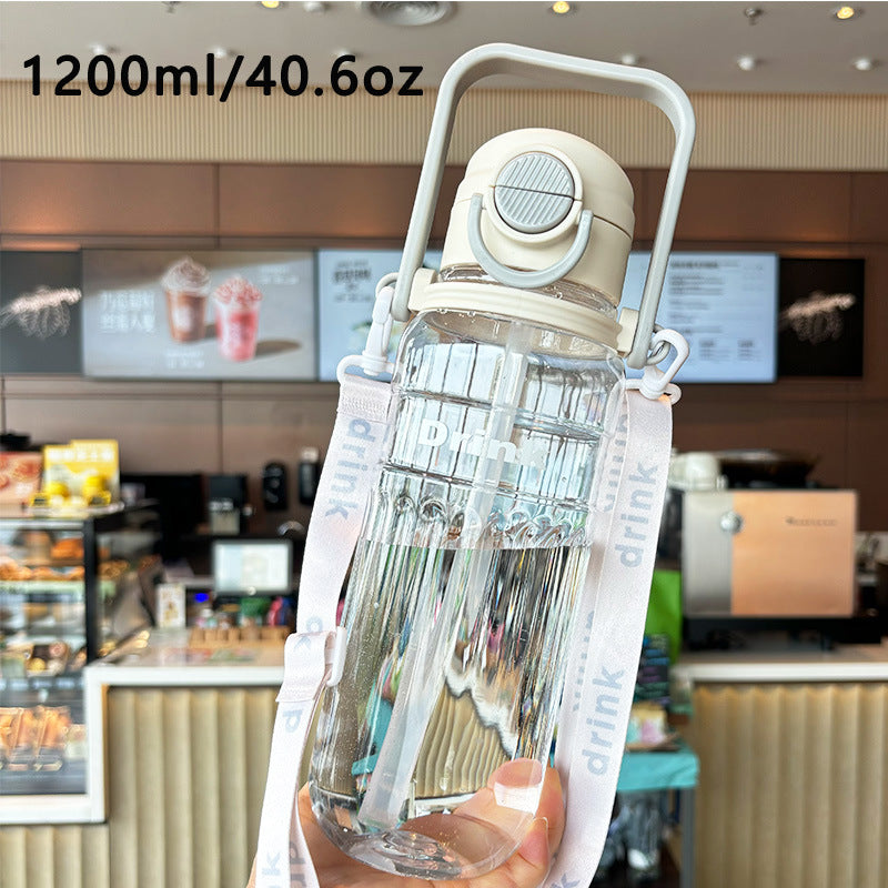 Damen große transparente Trinkflasche mit integriertem Tragegriff Brehn