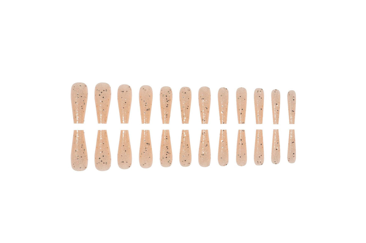 Glitzernde Lange Stiletto Nagelverlängerungen Brehn