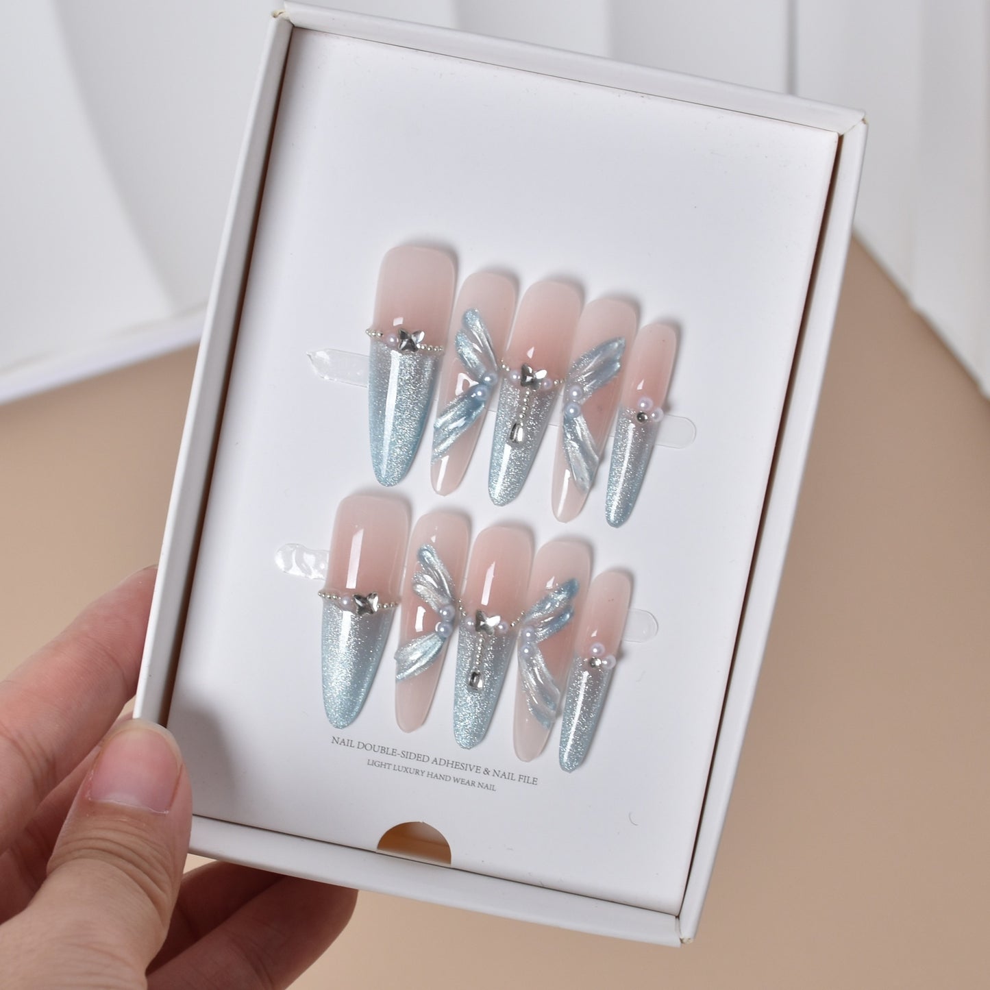 Künstlerisches 3D-Lace-verziertes Press-On-Nagelset Brehn