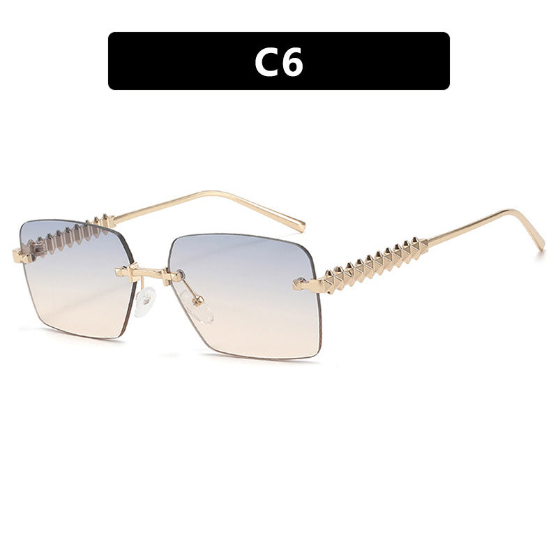 Damen modische Sonnenbrille mit einzigartigem und verzierendem Rahmen Brehn