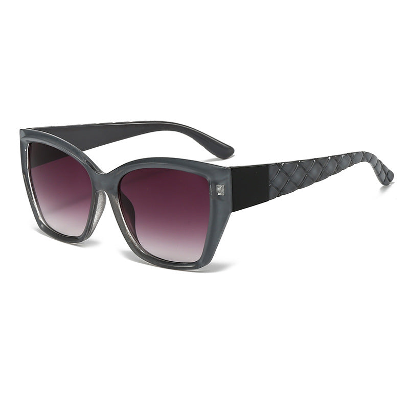 Damen Oversized Cat-Eye Sonnenbrille mit stylishen Akzenten Brehn