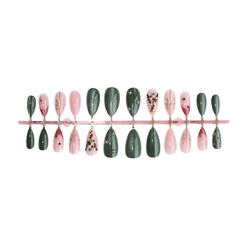 Urlaubs-Themen Press-On Nail Art Set mit dekorativen Weihnachtselementen Brehn