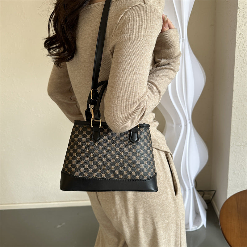 Klassische strukturierte Handtasche