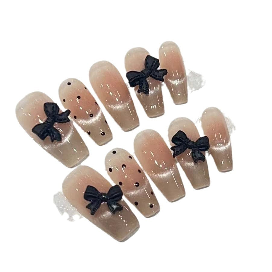 Stylisches langes Press-On-Nagel-Set mit Schleifenakzenten Brehn