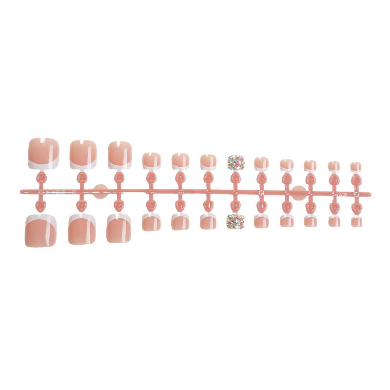 Kunstnagelset mit glamourösen 3D-Verzierungen Brehn
