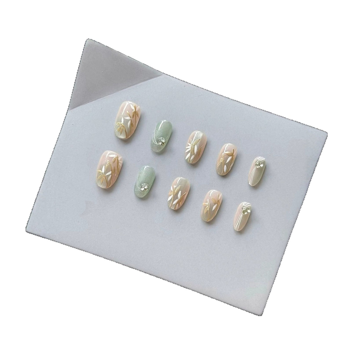 Dekorativer Blumen Press-On Nagelset 1791772955