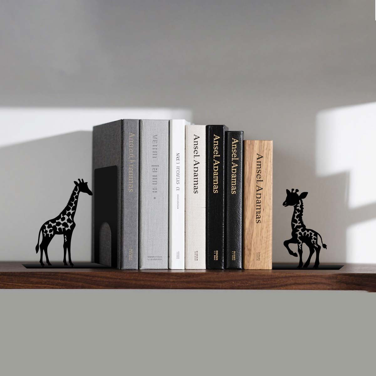 Künstlerische Giraffe Buchstütze