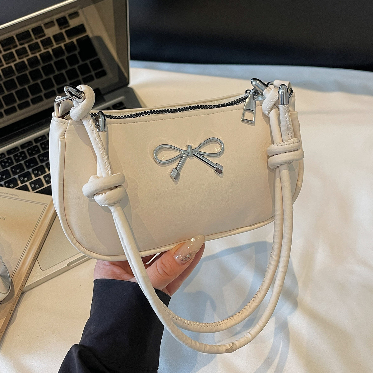 Elegante strukturierte Handtasche
