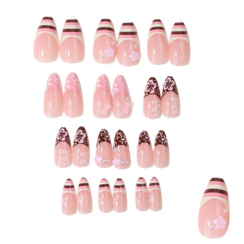 Künstlerische 24-teilige Nail Art Tipps Brehn