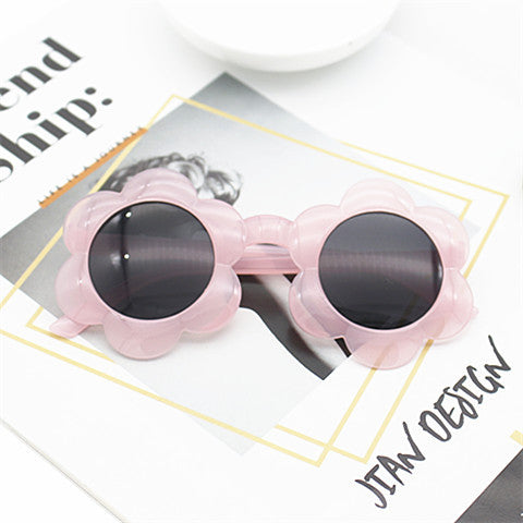 Damen Sonnenbrille im verspielten Blumenmuster Brehn