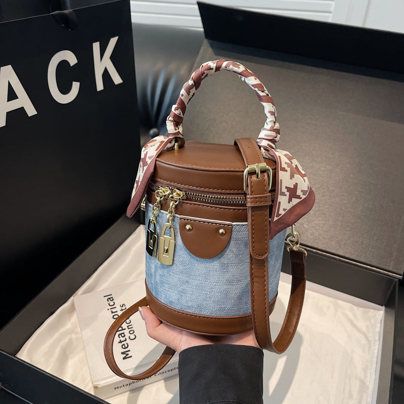 Modische strukturierte Bucket Bag Brehn