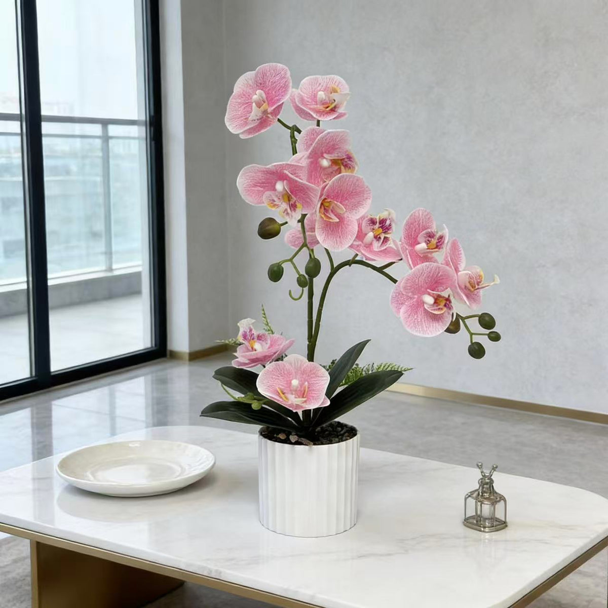 Lifelike Künstliche Orchideenpflanzenarrangement für die Heimdekoration