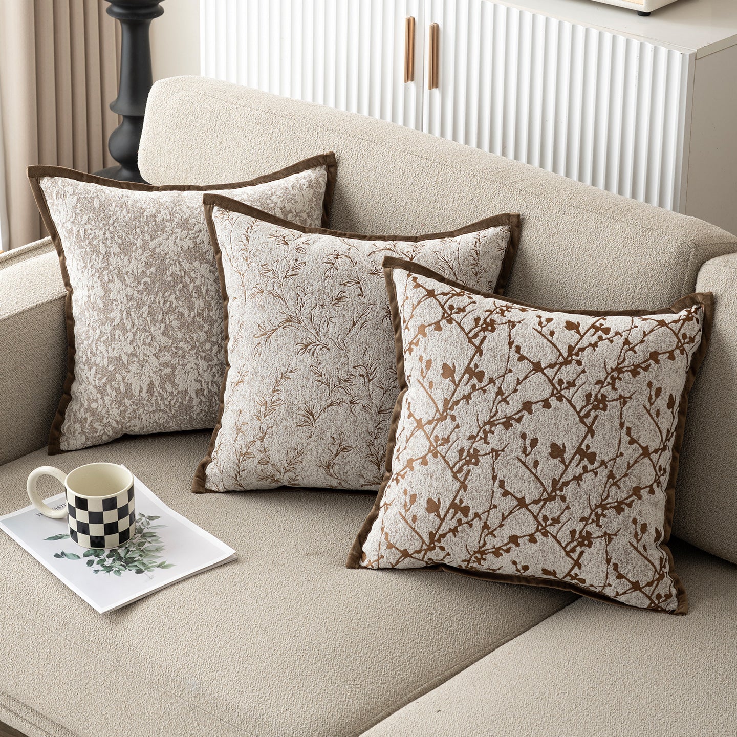 Elegantes Muster Dekokissen