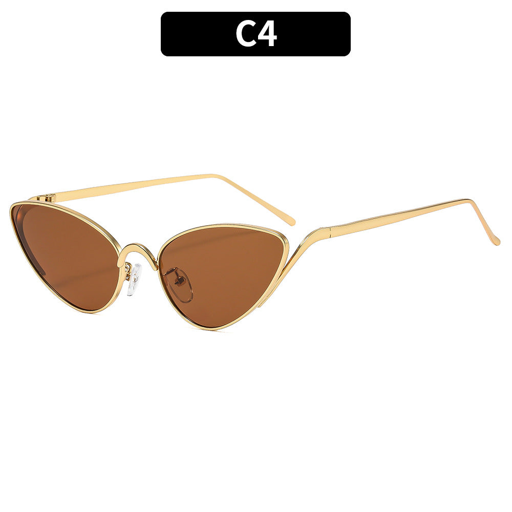 Luxuriöse Cat-Eye-Sonnenbrillen mit Metallelementen