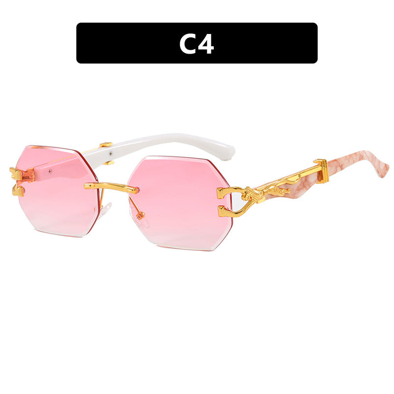 Damen modische Sonnenbrille mit extravagantem achteckigem Design und goldenen Akzenten Brehn