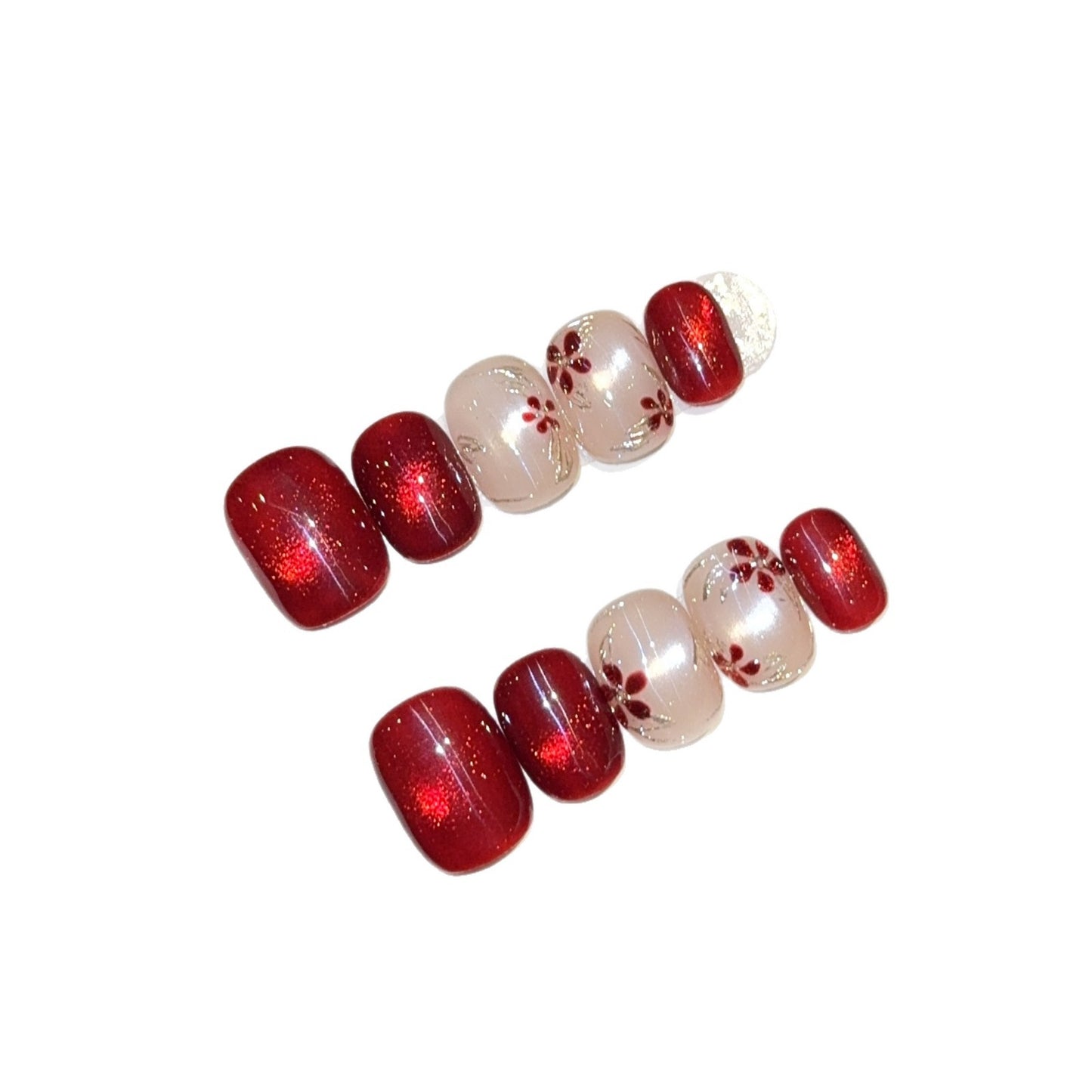 Kunstnägel mit Eleganten Floral- und Glitzermotiven Brehn